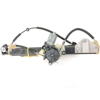 ELEVALUNAS DELANTERO DERECHO 82G837462 