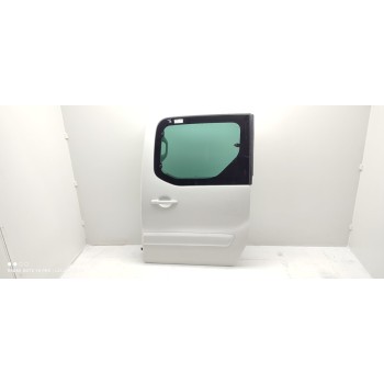 Recambio de puerta lateral corredera izquierda para peugeot partner kombi access referencia OEM IAM   