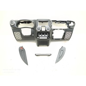 Recambio de salpicadero para jeep wrangler / wrangler unlimited sahara referencia OEM IAM 68232091AA  