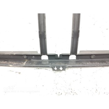 Recambio de rejilla delantera para jeep cherokee (kj) 2.5 crd básico referencia OEM IAM 55156608AB  