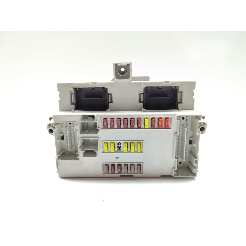 Recambio de caja reles / fusibles para alfa romeo giulietta (191) distinctive referencia OEM IAM 50521889  