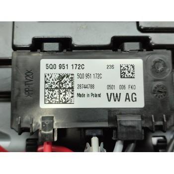 Recambio de luz interior para volkswagen golf viii lim. (cd1) r 20 aniversario 4motion referencia OEM IAM 5H0959561BQ  