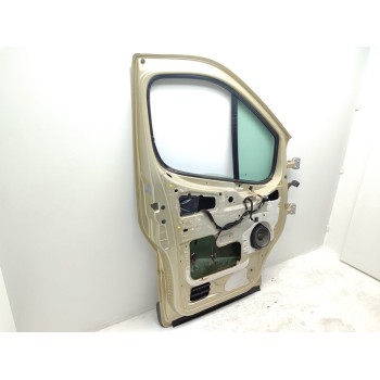 Recambio de puerta delantera izquierda para opel vivaro combi 2.7t corto referencia OEM IAM 7751478602  