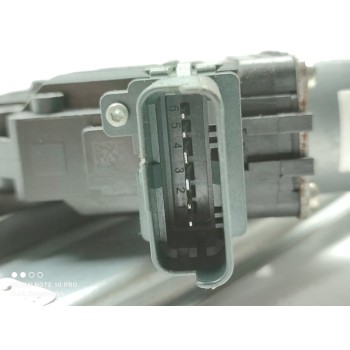 Recambio de elevalunas trasero derecho para renault megane iv berlina 5p bose-edition referencia OEM IAM 827209091R  