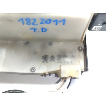 Recambio de cerradura puerta trasera derecha para peugeot 208 active referencia OEM IAM 9812501180  