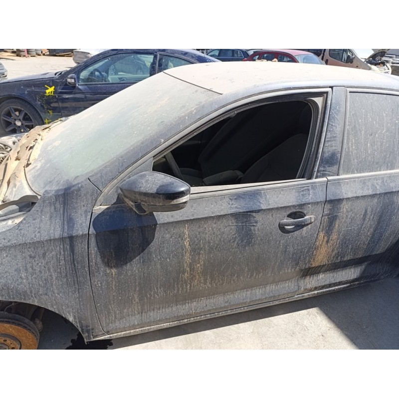 Recambio de puerta delantera izquierda para skoda rapid active referencia OEM IAM 5JA831051C  