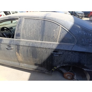 Recambio de puerta trasera izquierda para skoda rapid active referencia OEM IAM 5JA833051C  