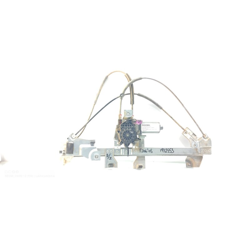 Recambio de elevalunas delantero izquierdo para peugeot 206 berlina xs referencia OEM IAM 0130821762  