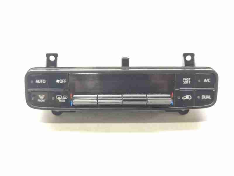 Recambio de mando climatizador para toyota auris hybrid active business plus referencia OEM IAM 5590002C50  