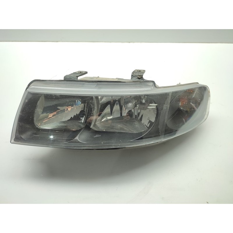 Recambio de faro izquierdo para seat toledo (1m2) executive referencia OEM IAM 1M1941001D  