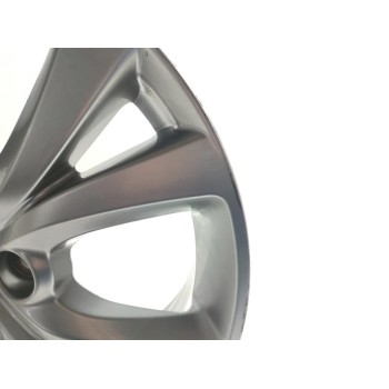 Recambio de llanta para mazda cx-30 basis 2wd referencia OEM IAM 9965787080  