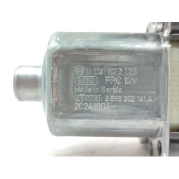 Recambio de motor elevalunas trasero derecho para volkswagen golf viii lim. (cd1) r 20 aniversario 4motion referencia OEM IAM 5Q