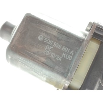 Recambio de motor elevalunas delantero derecho para volkswagen golf viii lim. (cd1) r 20 aniversario 4motion referencia OEM IAM 