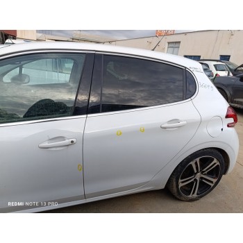 Recambio de puerta trasera izquierda para peugeot 208 gt line referencia OEM IAM 9671907580  