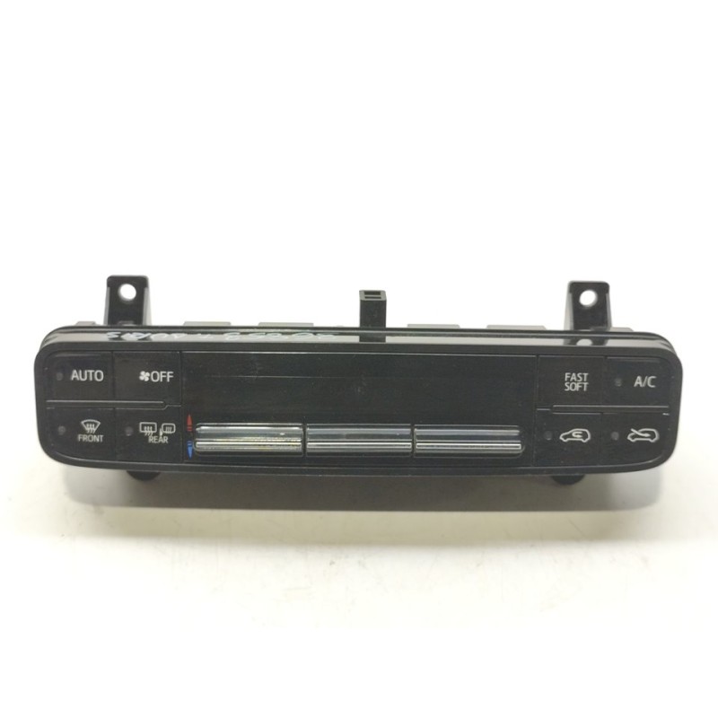 Recambio de mando climatizador para toyota auris hybrid active business plus referencia OEM IAM 5590002C60  
