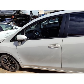 Recambio de puerta delantera izquierda para toyota verso comfort referencia OEM IAM 670020F020  