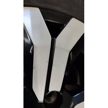 Recambio de llanta para dacia sandero iii stepway essential referencia OEM IAM 403004026R  