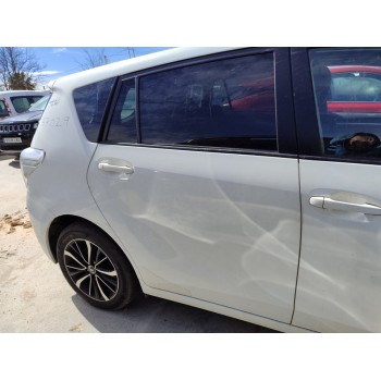 Recambio de puerta trasera derecha para toyota verso comfort referencia OEM IAM 670030F020  