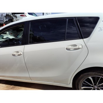 Recambio de puerta trasera izquierda para toyota verso comfort referencia OEM IAM 670040F020  