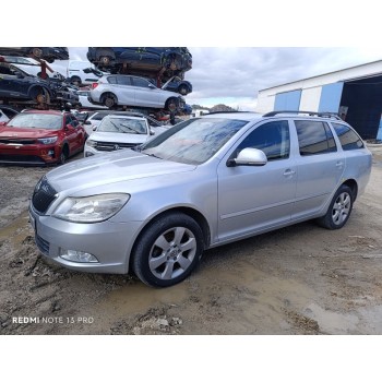 skoda octavia combi (1z5) del año 2009