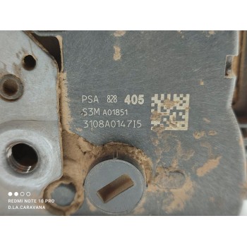 Recambio de cerradura puerta delantera derecha para peugeot partner kombi access referencia OEM IAM 828405  