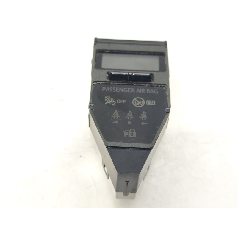 Recambio de pantalla multifuncion para toyota auris hybrid active business plus referencia OEM IAM 8391002200  