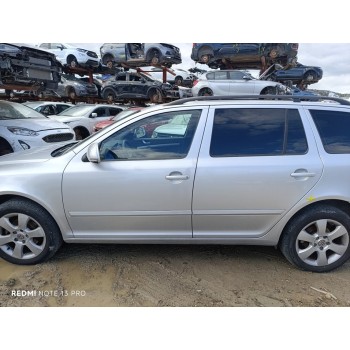 skoda octavia combi (1z5) del año 2009