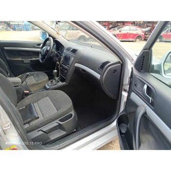 skoda octavia combi (1z5) del año 2009