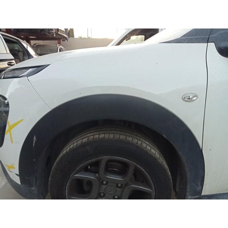Recambio de aleta delantera izquierda para citroën c4 cactus feel cool referencia OEM IAM 9801112580  
