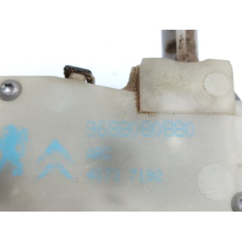 Recambio de cerradura puerta trasera izquierda para peugeot 208 active referencia OEM IAM 9688080880  
