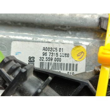 Recambio de elevalunas trasero derecho para peugeot 208 active referencia OEM IAM 9673153880  