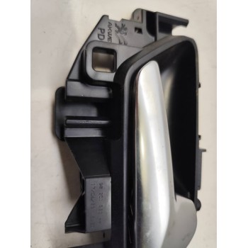Recambio de maneta interior delantera derecha para peugeot 2008 (p1) allure referencia OEM IAM 98201552VV  