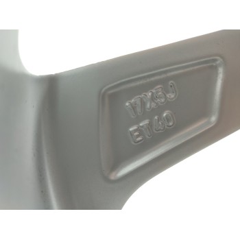 Recambio de llanta para toyota aygo x like referencia OEM IAM 426110H070  