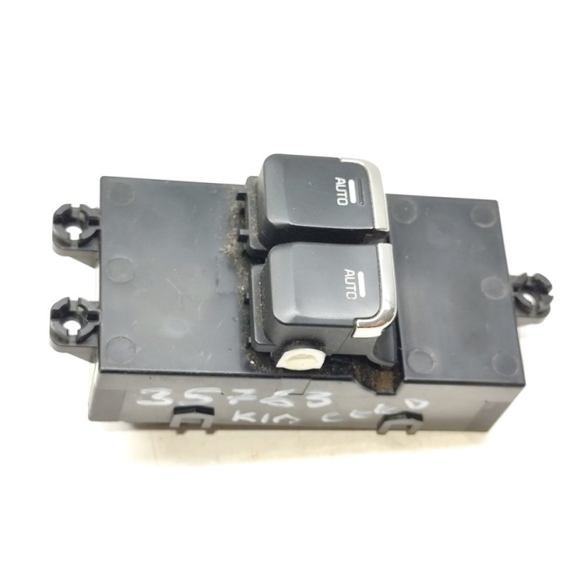 Recambio de mando elevalunas delantero izquierdo para kia cee´d business referencia OEM IAM 93570A2300  