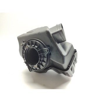 Recambio de caja filtro aire para maserati levante diesel referencia OEM IAM 670033791  