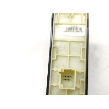 Recambio de mando multifuncion para peugeot 208 active referencia OEM IAM 96756773XU  