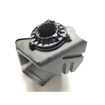 Recambio de caja filtro aire para maserati levante diesel referencia OEM IAM 670033791  