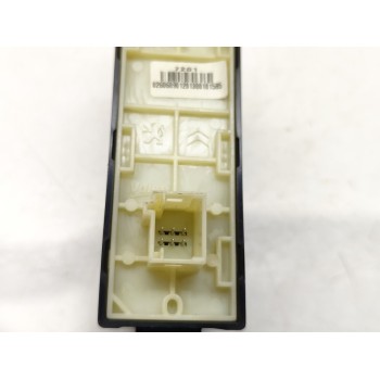 Recambio de mando multifuncion para peugeot 208 active referencia OEM IAM 96756773XU  