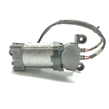 Recambio de bomba suspension para maserati levante diesel referencia OEM IAM 15155000872  