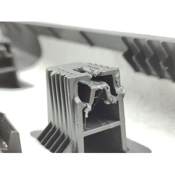 Recambio de moldura para volkswagen golf viii lim. (cd1) r 20 aniversario 4motion referencia OEM IAM 5H0867234Q  