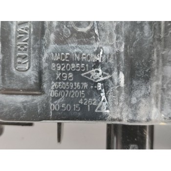 Recambio de piloto delantero izquierdo para renault captur adventure referencia OEM IAM 266059367R  