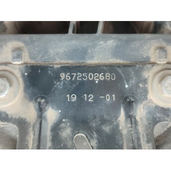 Recambio de panel frontal para peugeot 208 active referencia OEM IAM 9677952180  