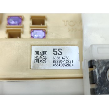 Recambio de caja reles / fusibles para toyota auris hybrid active referencia OEM IAM 8273012X81  