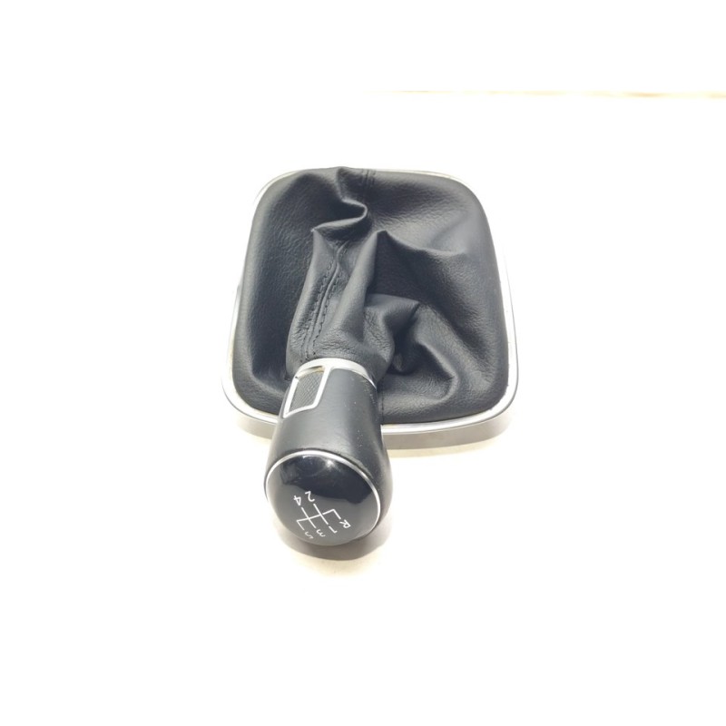 Recambio de pomo palanca cambio para volkswagen polo (6c1) sport bluemotion referencia OEM IAM 6C0711113B  