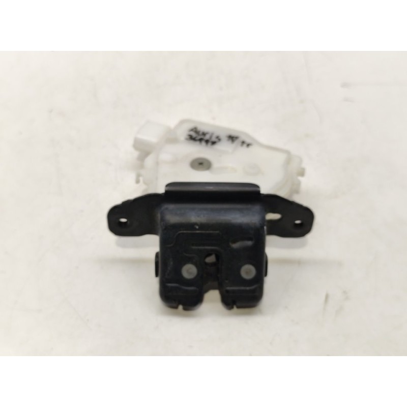 Recambio de cerradura maletero / porton para toyota auris hybrid active business plus referencia OEM IAM 6935002090  