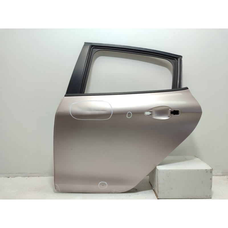 Recambio de puerta trasera izquierda para peugeot 208 access referencia OEM IAM 9671907580  