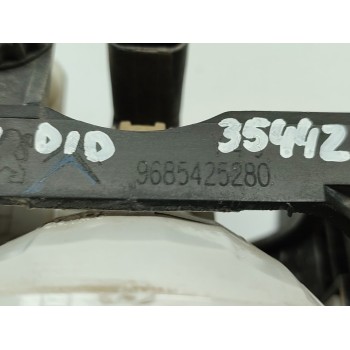 Recambio de faro antiniebla derecho para peugeot 5008 allure referencia OEM IAM 9685425280  