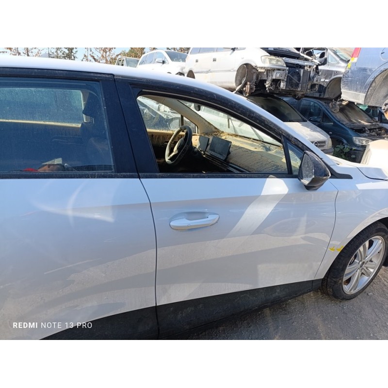 Recambio de puerta delantera derecha para mg 4 standard referencia OEM IAM 11197527  