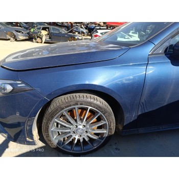 Recambio de aleta delantera izquierda para mercedes-benz clase a berlina (bm 177) a 250 e (177.186) referencia OEM IAM A17788105