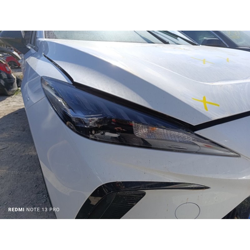 Recambio de faro derecho para mg 4 standard referencia OEM IAM 10994556  